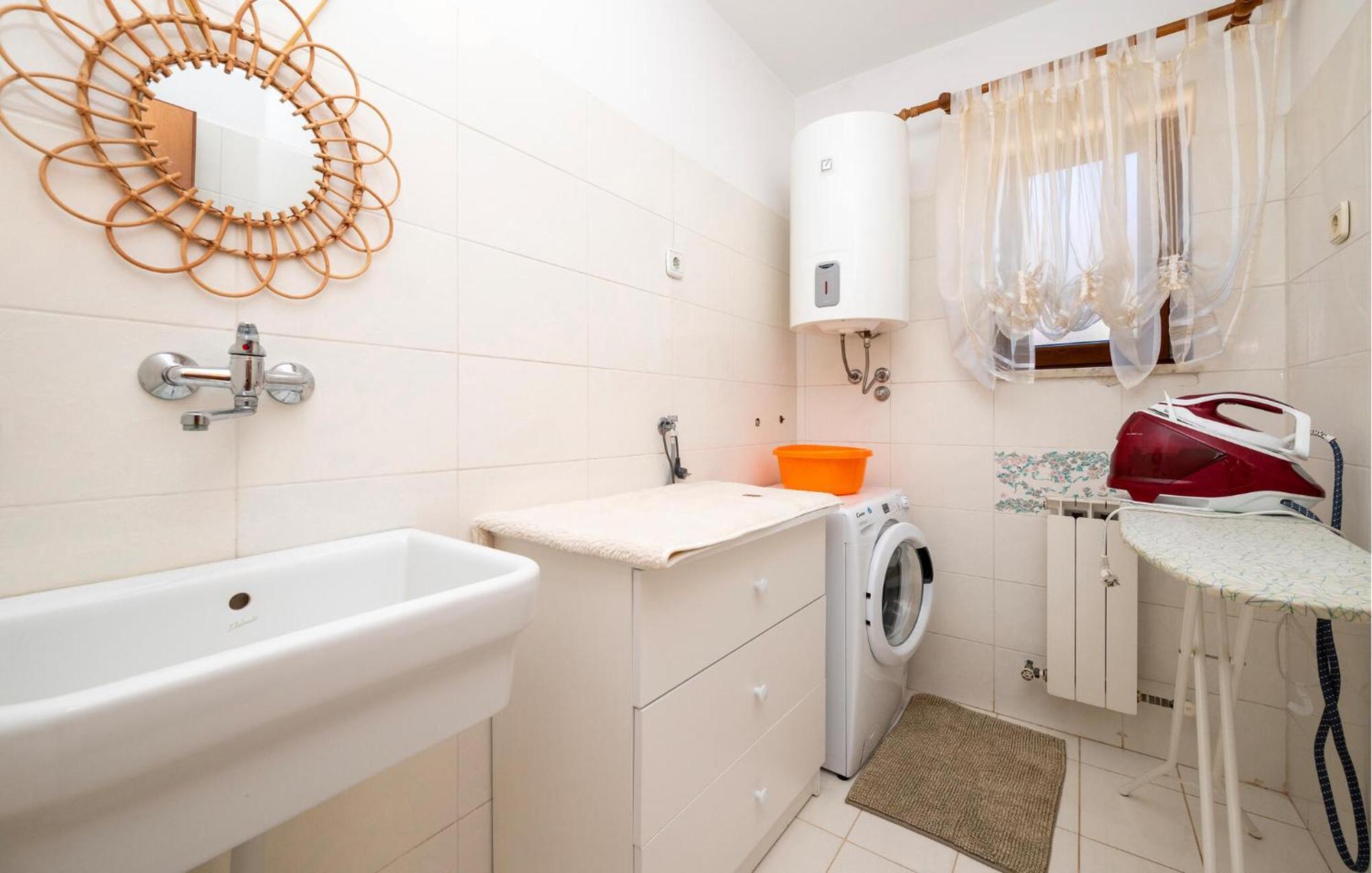 Stunning In With Kitchen Apartment