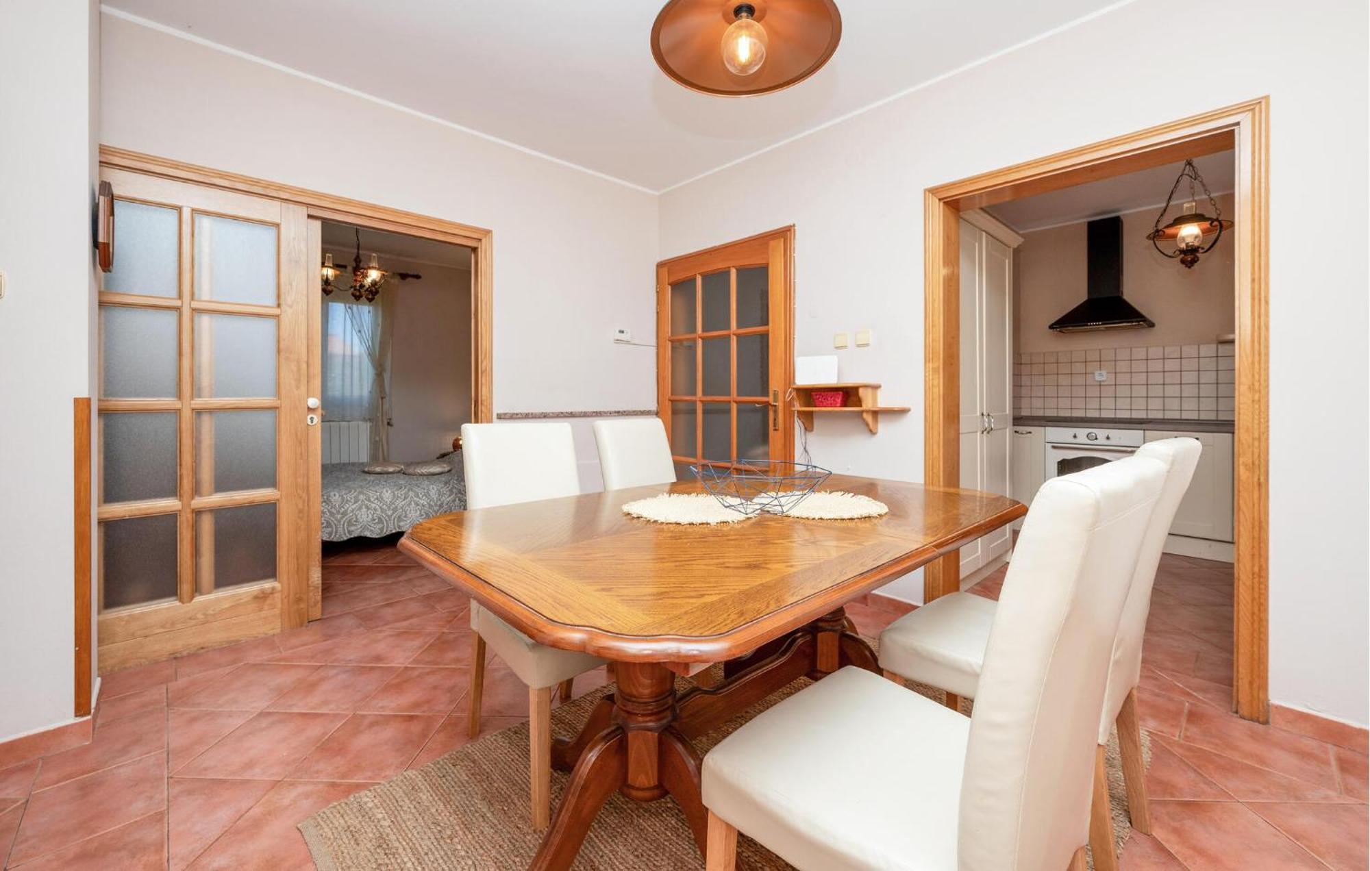 Apartment Stunning In With Kitchen *