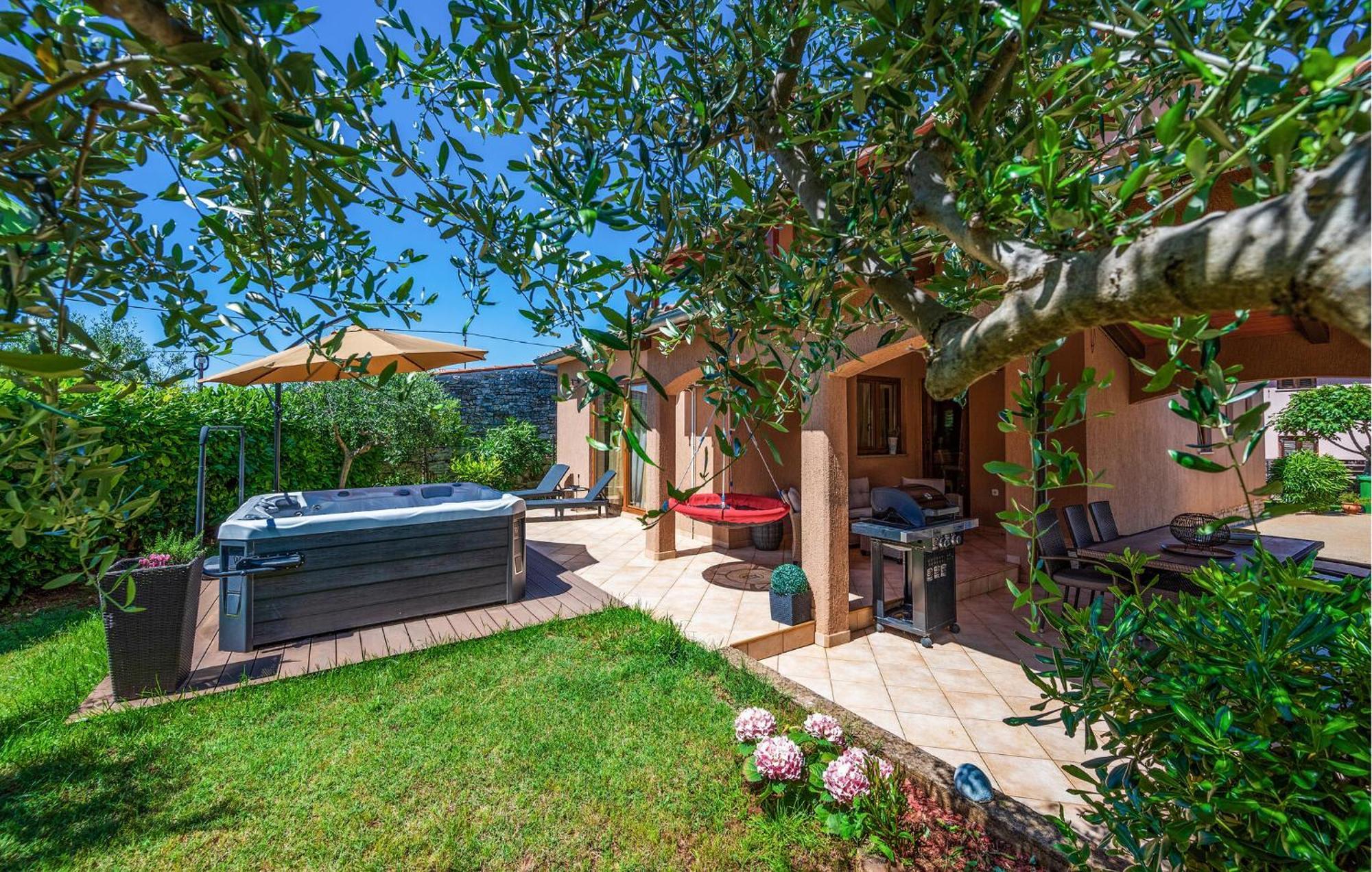 Stunning In With Kitchen *